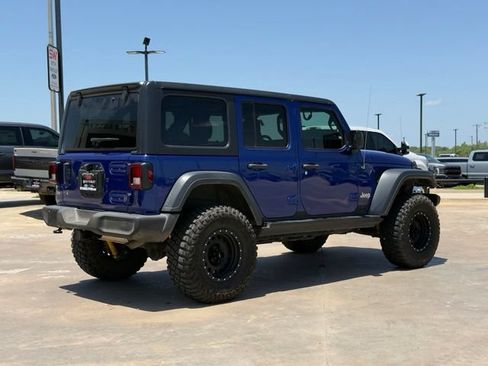 Used 2019 Jeep Wrangler Unlimited Sport S AWD/4WD image 2