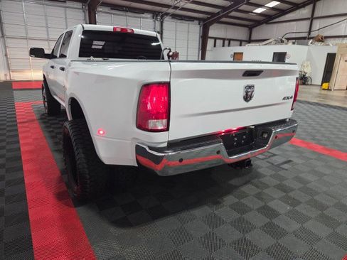 Used 2016 RAM 3500 Tradesman w/ Chrome Appearance Group image 28