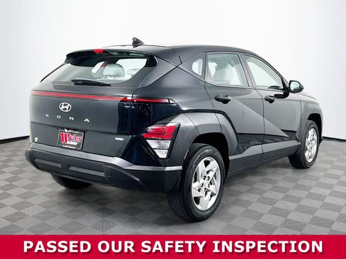 Used 2024 Hyundai Kona SE image 30