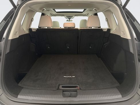 Used 2023 Nissan Rogue SV w/ SV Premium B Package image 20