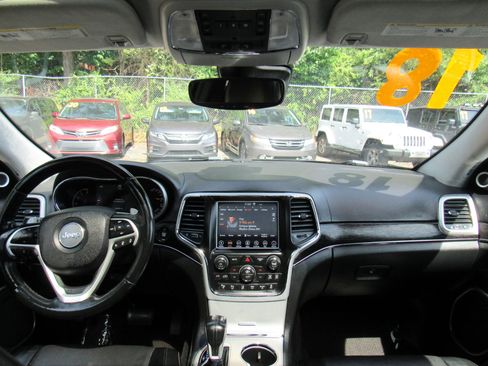 Used 2018 Jeep Grand Cherokee Summit w/ Platinum Series Group AWD/4WD image 15