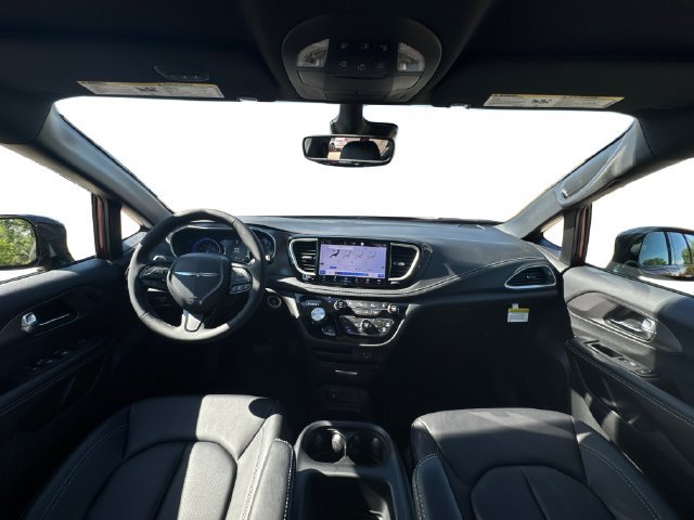 New 2026 Chrysler Pacifica Select w/ S Appearance Package AWD/4WD image 13