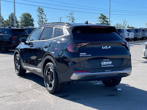 New 2026 Kia Sportage EX w/ EX Panorama Roof Package image 5