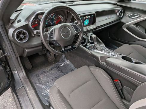 Used 2017 Chevrolet Camaro SS image 11