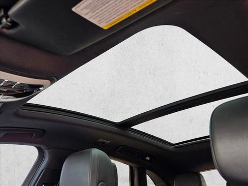 Used 2017 Porsche Macan image 10