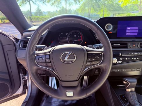 Certified 2024 Lexus ES 350 F Sport w/ Accessory Package (Z2) FWD image 19