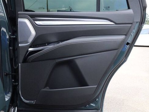 Used 2026 Cadillac Escalade V w/ LPO, ONYX Package AWD/4WD image 30