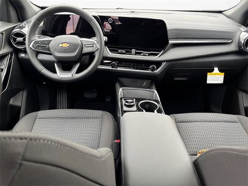 New 2026 Chevrolet Equinox LT image 10