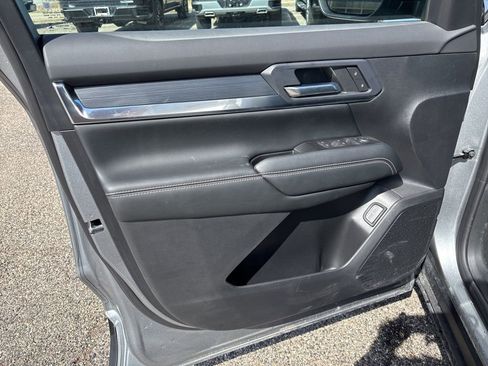 Used 2026 GMC Terrain Elevation w/ Elevation Premium Package AWD/4WD image 19