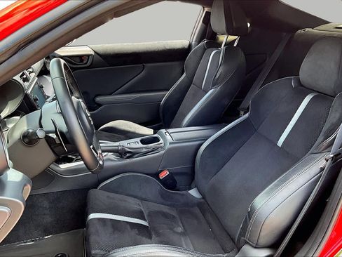 Used 2023 Toyota GR86 Premium w/ ALL Weather Mat Package (TMS) RWD image 7