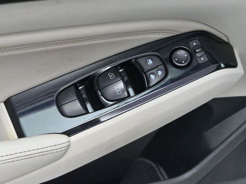 Used 2020 Nissan Altima 2.5 SV image 11