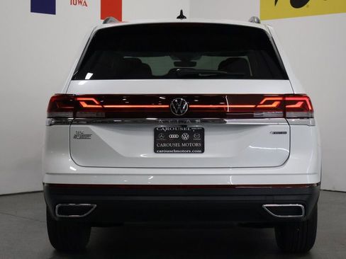 New 2026 Volkswagen Atlas SE image 11