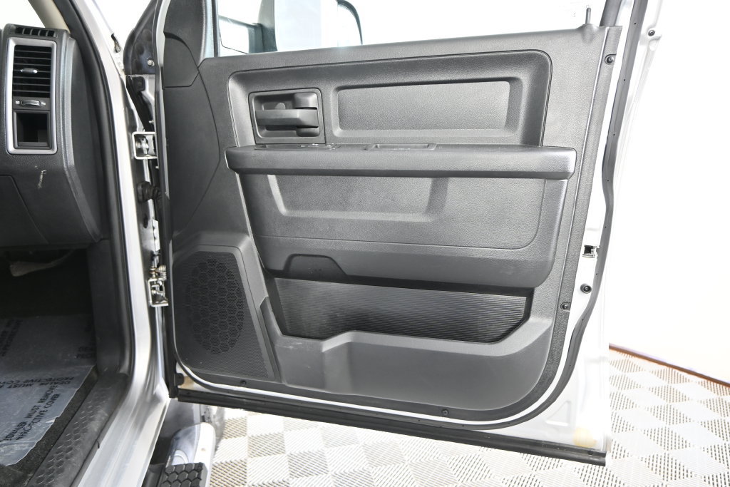 Used 2014 RAM 3500 Tradesman w/ Chrome Appearance Group AWD/4WD image 13