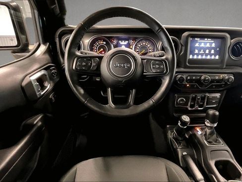 Used 2022 Jeep Wrangler Unlimited Sport AWD/4WD image 9