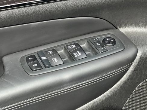 Used 2020 Jeep Grand Cherokee High Altitude AWD/4WD image 16