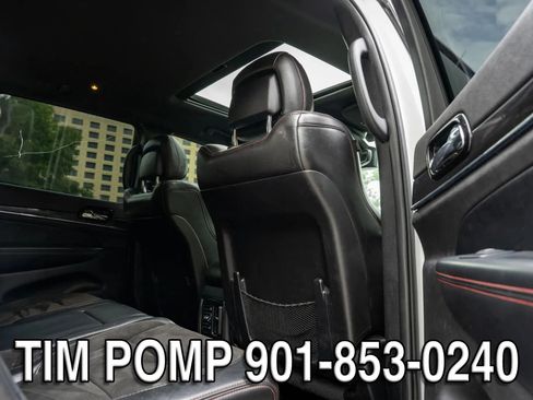 Used 2020 Jeep Grand Cherokee Trailhawk AWD/4WD image 16