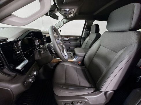 New 2026 GMC Sierra 1500 Elevation w/ Preferred Package image 17