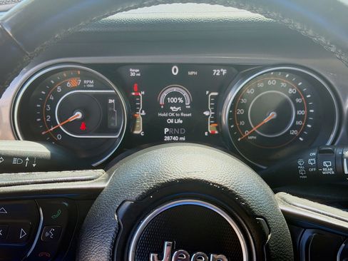 Used 2021 Jeep Wrangler Unlimited Sport image 11