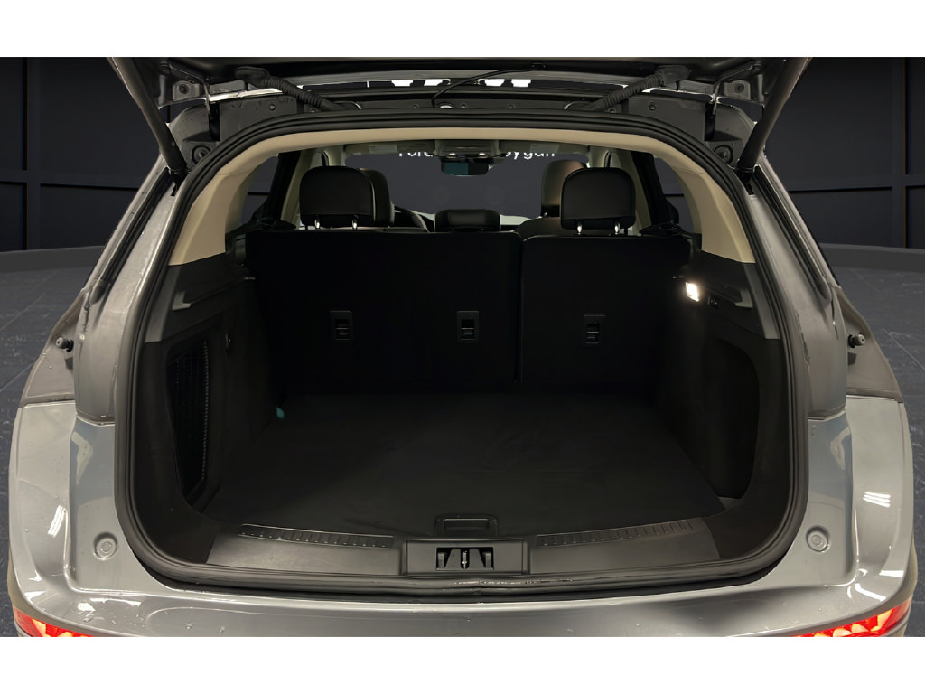 Used 2025 Lincoln Corsair Reserve AWD/4WD image 26