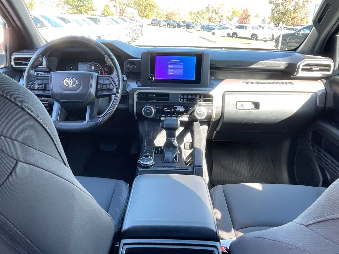 Certified 2024 Toyota Tacoma SR5 AWD/4WD image 10