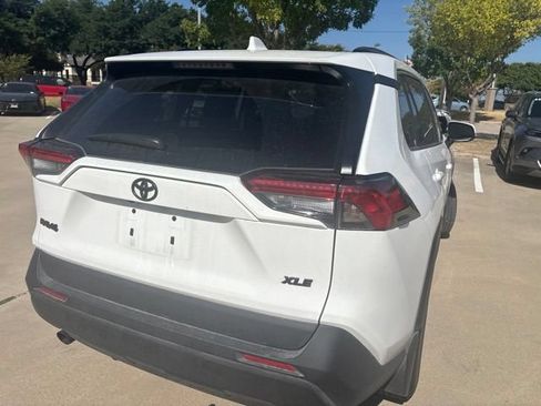 Used 2024 Toyota RAV4 XLE w/ Convenience Package FWD image 3