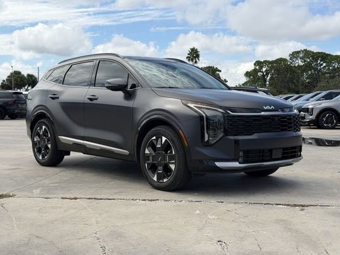 Certified 2026 Kia Sportage SX AWD/4WD image 2