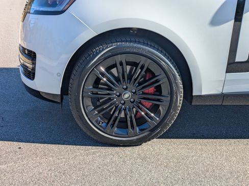 Certified 2023 Land Rover Range Rover SE image 33