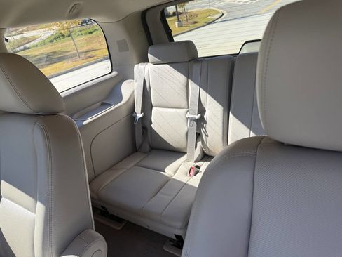 Used 2011 Chevrolet Tahoe LTZ image 7