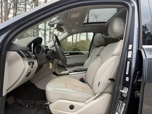 Used 2016 Mercedes-Benz GL 450 4MATIC image 19