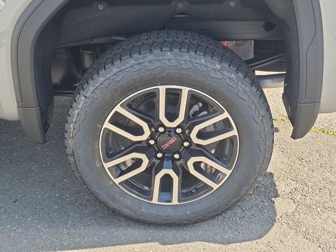New 2026 GMC Sierra 1500 AT4 w/ Technology Package AWD/4WD image 26