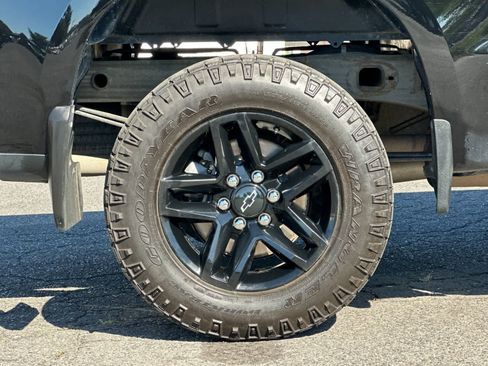 Used 2021 Chevrolet Silverado 1500 LT Trail Boss w/ Convenience Package II AWD/4WD image 25