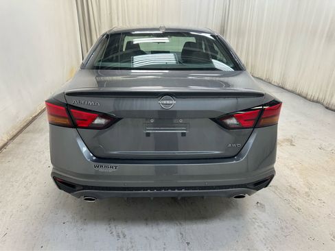 New 2025 Nissan Altima 2.5 SV image 8