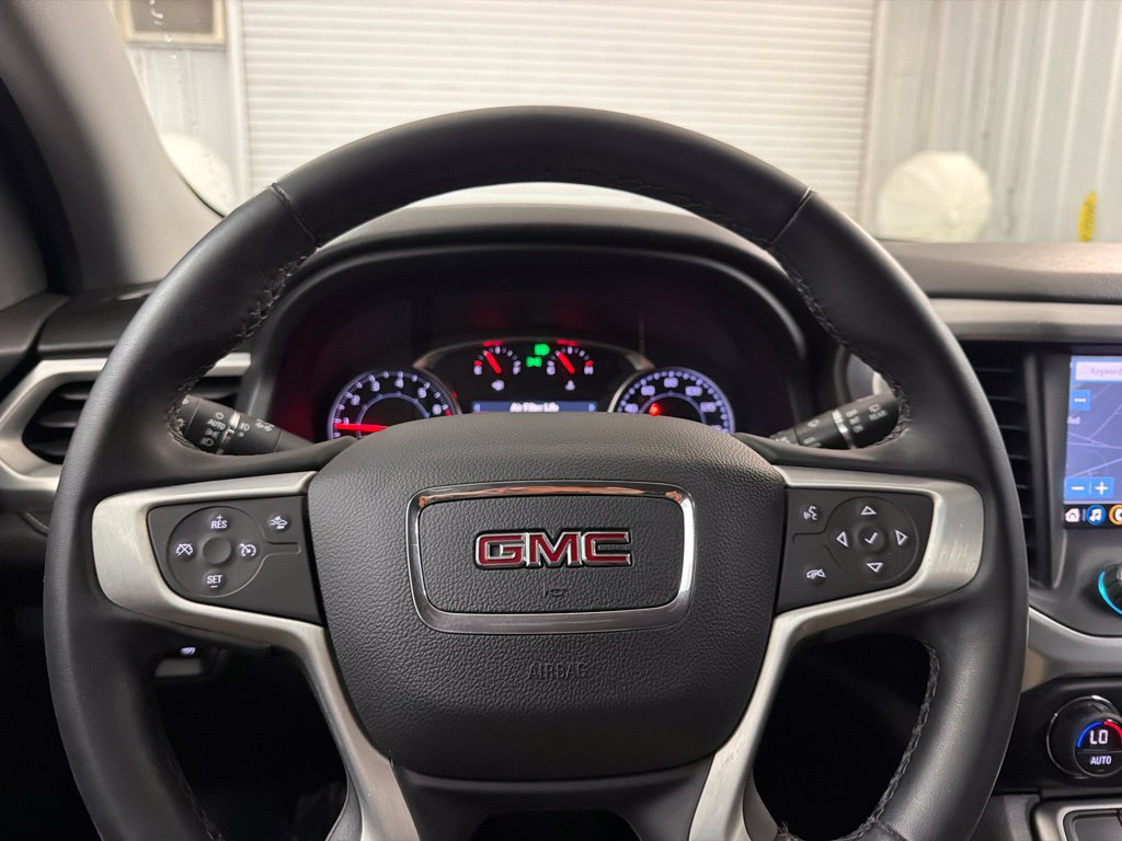 Used 2023 GMC Acadia SLT FWD image 22