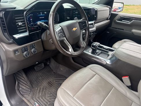 Used 2023 Chevrolet Silverado 1500 LTZ image 17