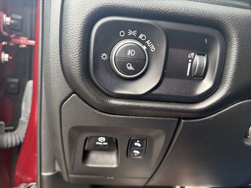 Used 2023 RAM 1500 Big Horn AWD/4WD image 29