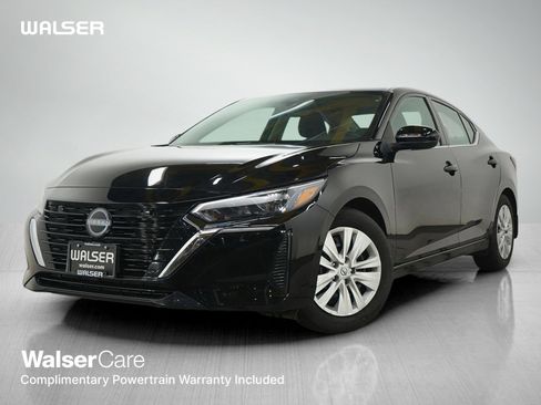 Used 2024 Nissan Sentra S image 1