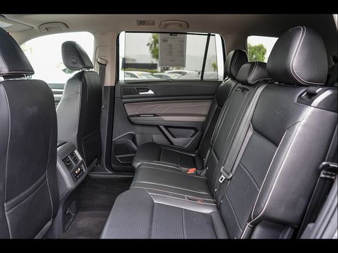 Used 2022 Volkswagen Atlas SE w/ Panoramic Sunroof Package AWD/4WD image 20