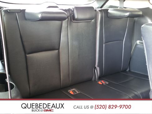 Used 2023 Toyota Highlander XLE FWD image 28