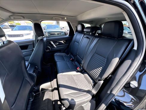 Used 2023 Land Rover Discovery Sport SE AWD/4WD image 29