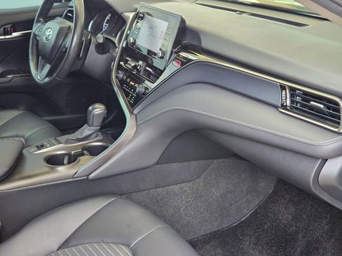 Used 2022 Toyota Camry SE image 26