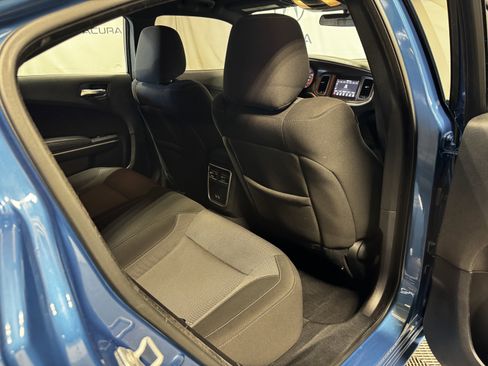 Used 2022 Dodge Charger SXT w/ Driver Convenience Group image 13