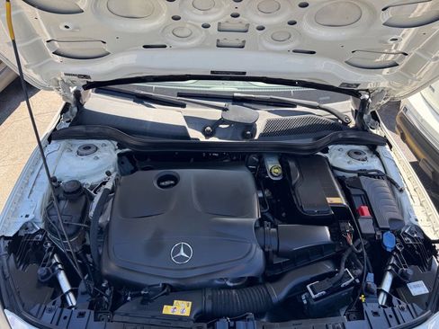 Used 2016 Mercedes-Benz GLA 250 GLA 250 4dr SUV w/ Sport Package image 23