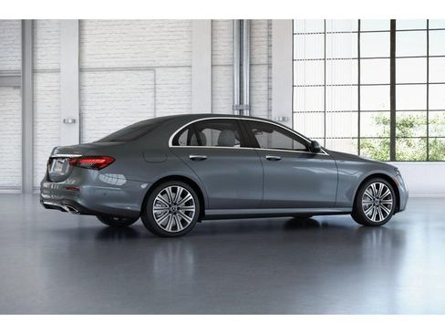 Used 2023 Mercedes-Benz E 450 4MATIC Sedan image 20