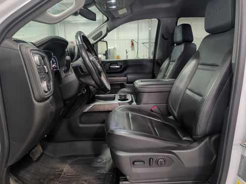 Used 2021 GMC Sierra 3500 Denali AWD/4WD image 8