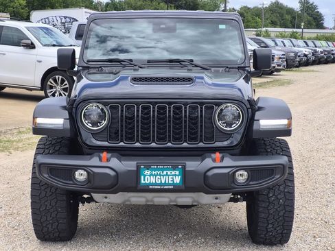 Used 2024 Jeep Gladiator Mojave w/ Safety Group AWD/4WD image 3