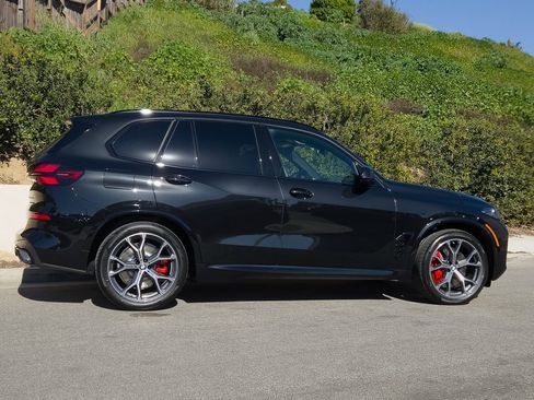 New 2026 BMW X5 xDrive50e w/ M Sport Package image 4