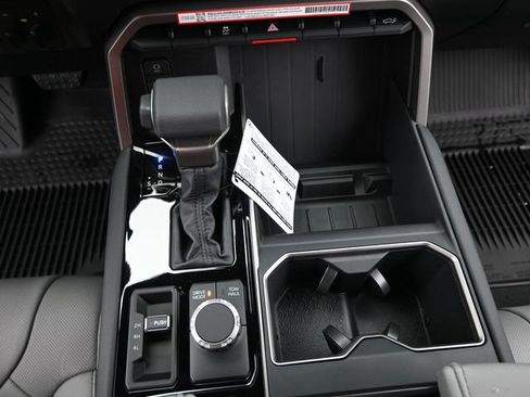New 2026 Toyota Tundra Limited AWD/4WD image 7