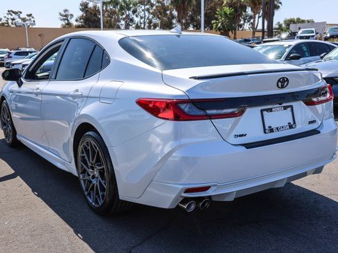 Used 2025 Toyota Camry XSE FWD image 21