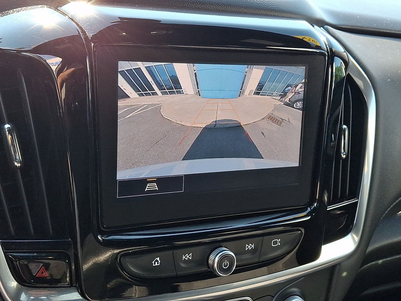 Used 2023 Chevrolet Traverse LT AWD/4WD image 20