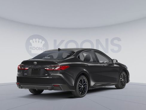 New 2026 Toyota Camry SE image 2